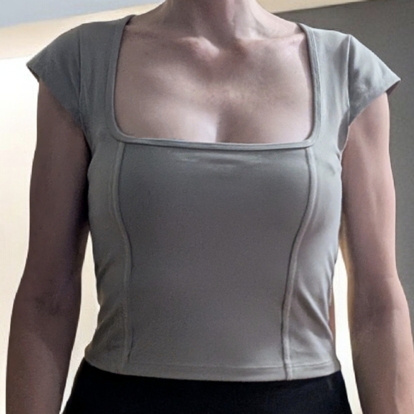 A&F Soft Collection Top - Picture 1 of 6